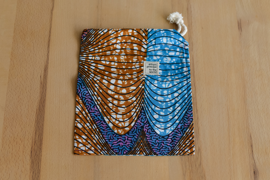 From Príncipe to the World – African shopper bag brown blue