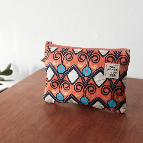 From Príncipe to the World – African pouches orange purple blue black